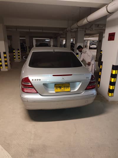 Mercedes E Class 2003