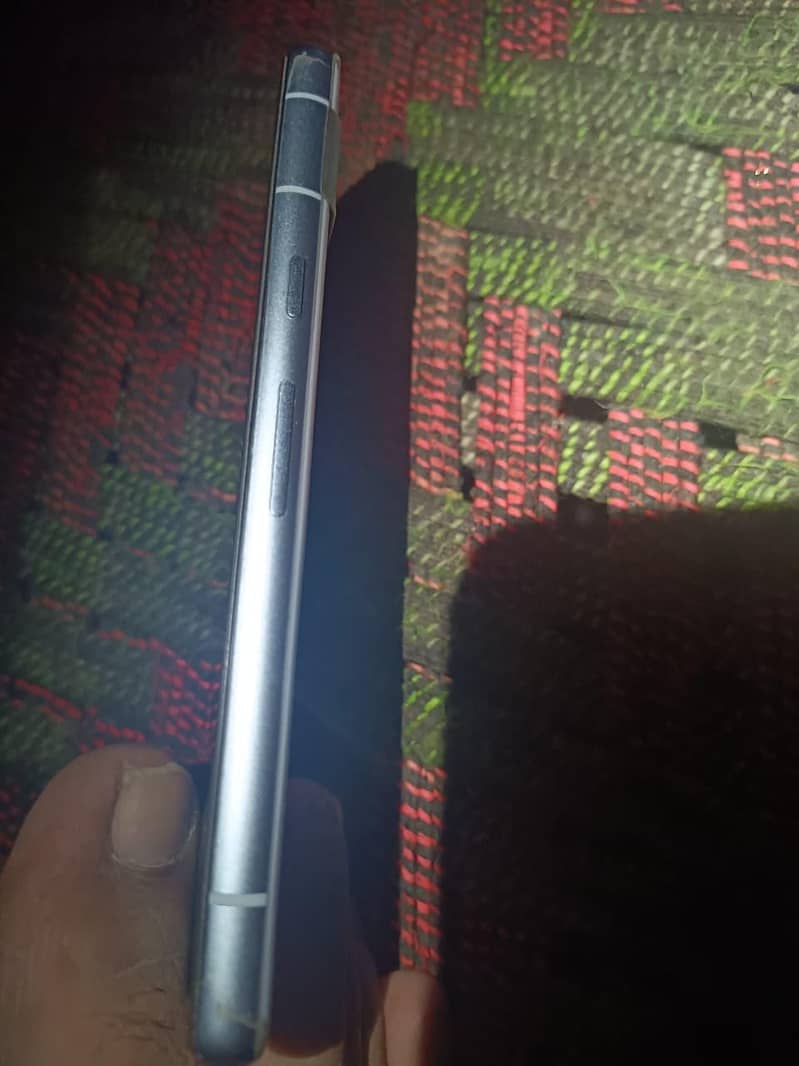 Google Pixel 7a 4