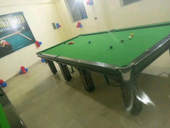 snooker table 0