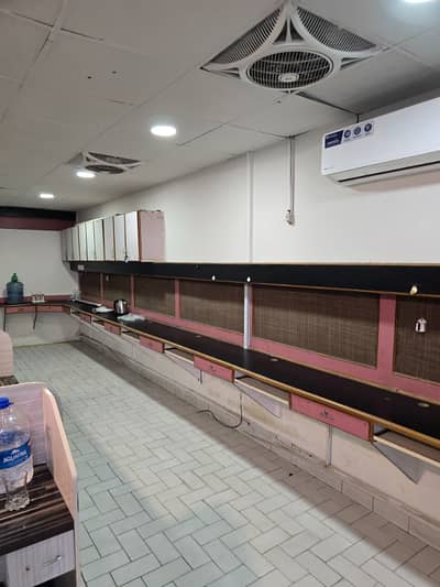 Sami furnished office for rent 900sqft in shahar e Faisal.