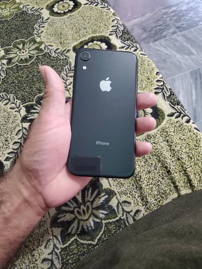 Apple iPhone XR