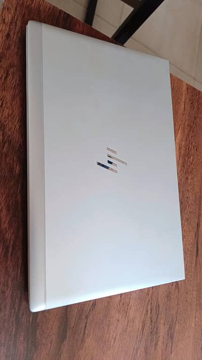 HP Elite Book Core i7.  Gen 10. .