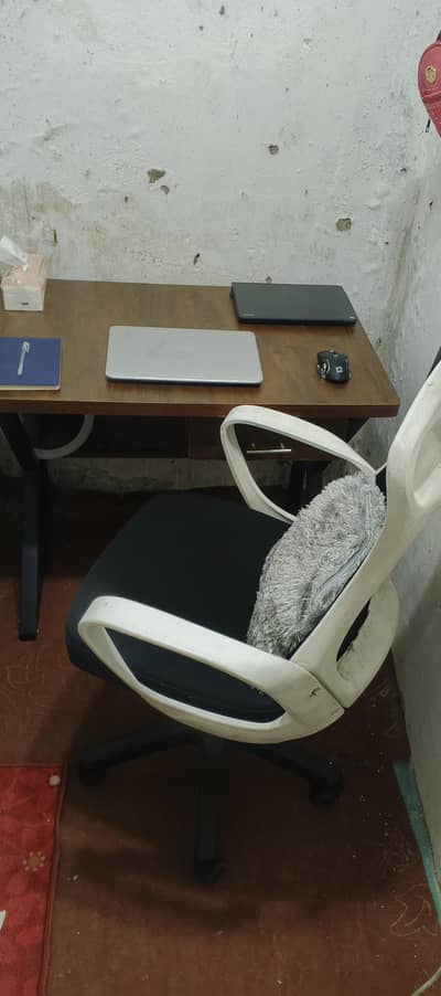 Office Tables | gaming table | study table | meeting table | Furniture