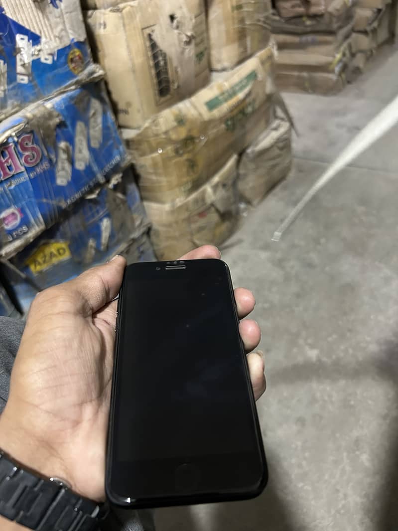 Apple iPhone 7 6