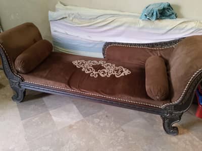 Dewan sofa 3 seater good condition