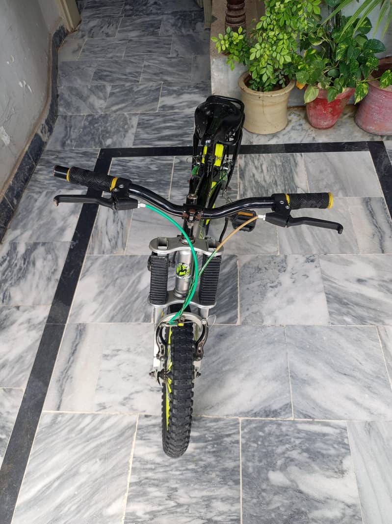 CHICAGO CYCLE 0