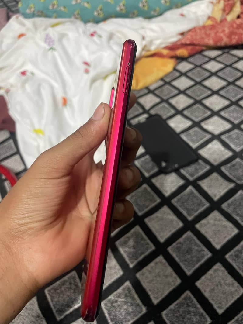 Sharp Aquos R3 2
