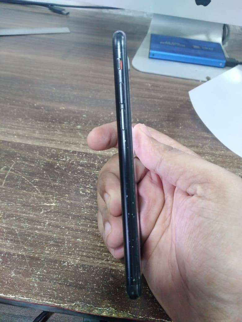 Apple iPhone 7 5
