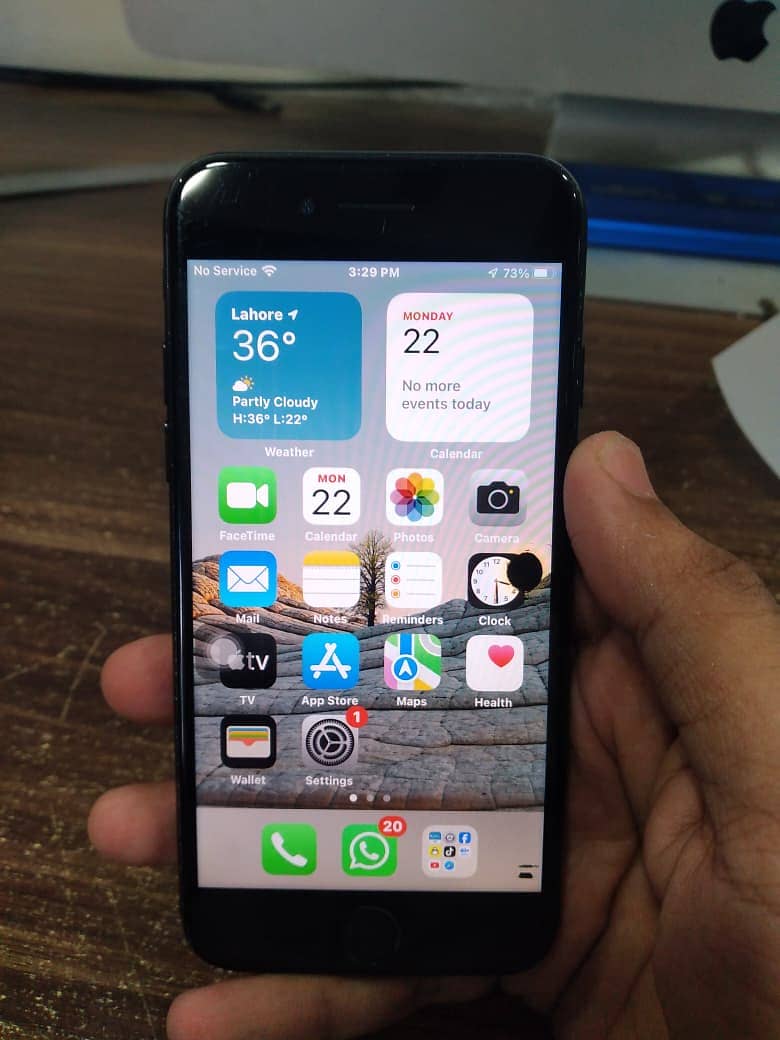 Apple iPhone 7 6