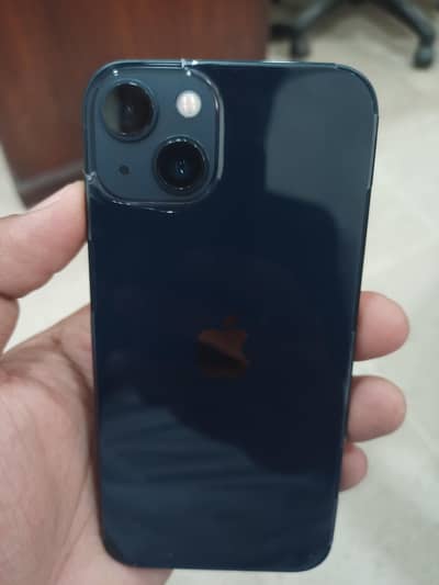 Apple iPhone 13