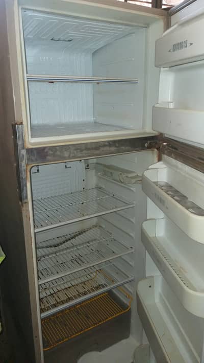Dawlance Full Size Fridge with Original Compressor & Stabilizer