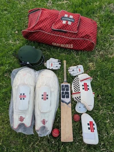 Complete Hard Ball kit of Premium Quality