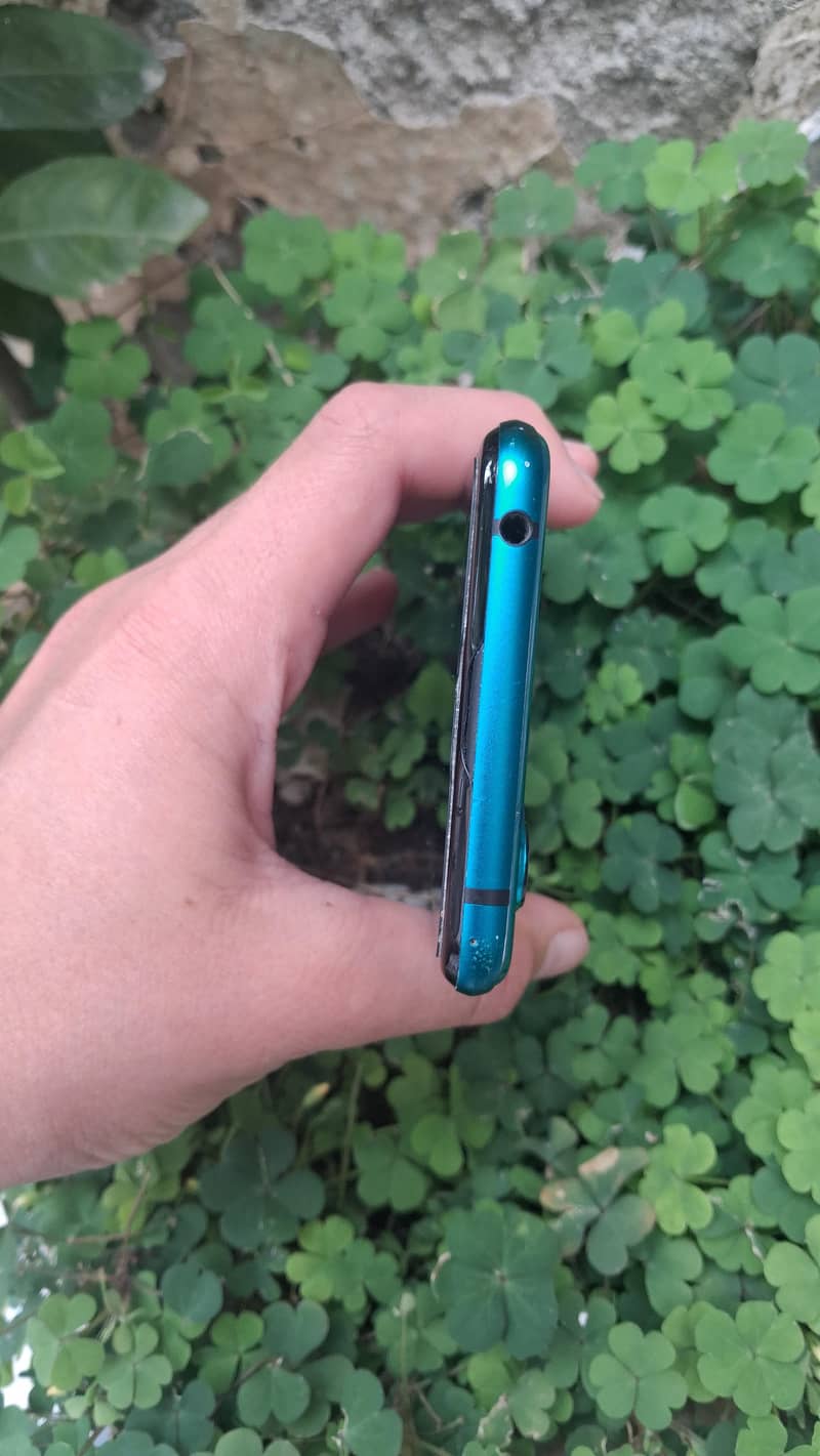 explain mobile 1