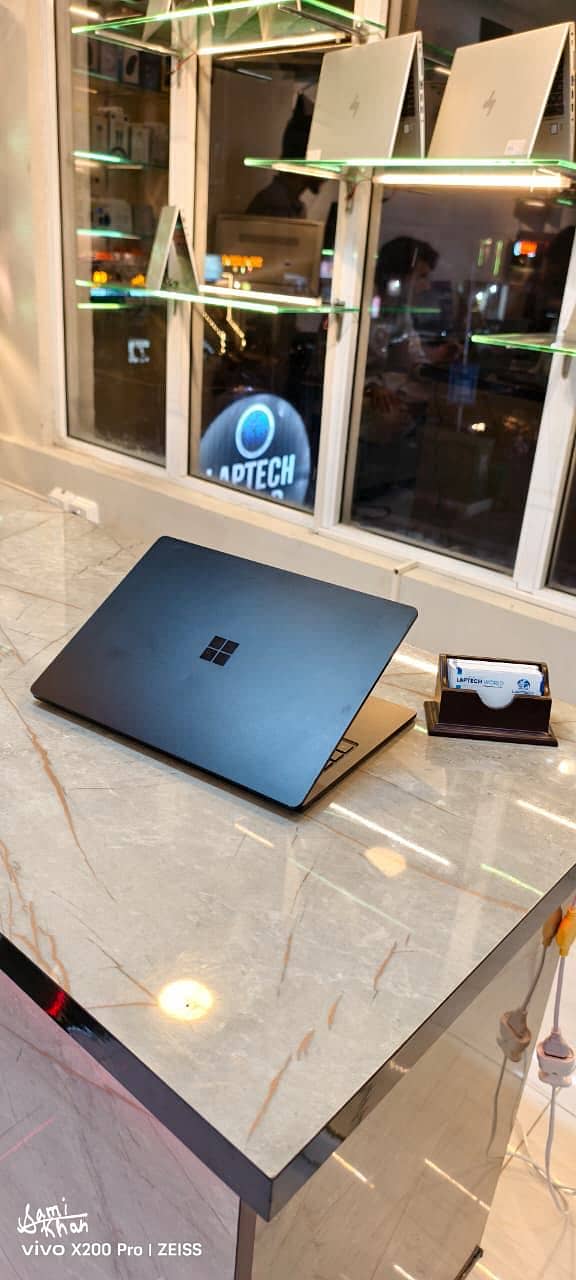 Microsoft Surface 4 3