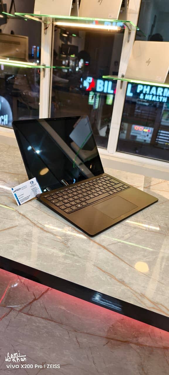 Microsoft Surface 4 4