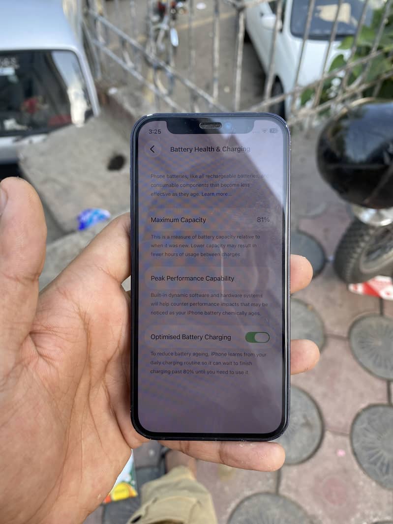 Apple iPhone 12 mini 4