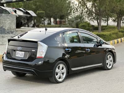 Toyota Prius sunroof London Model