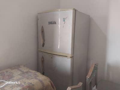 2 Door Freezer Fridge – Good Condition (Gas Needs Filling)