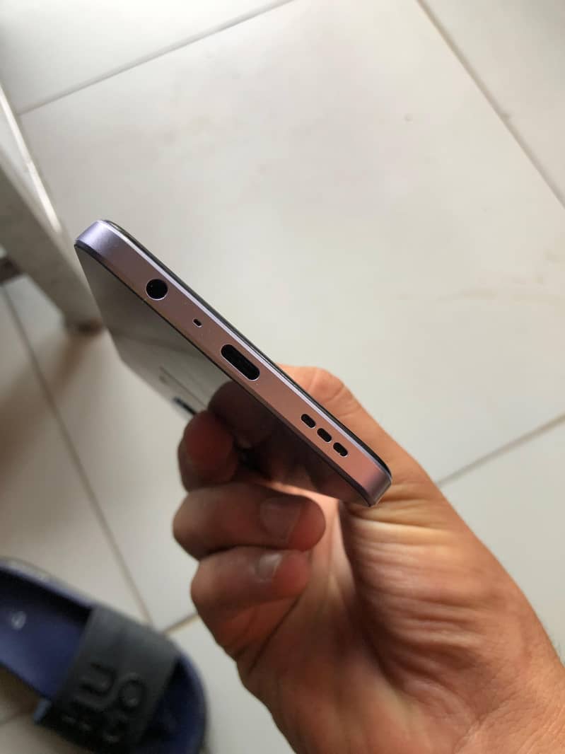 OPPO A5i 4