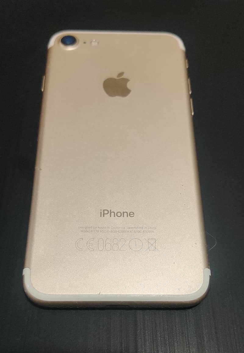 Apple iPhone 7 4