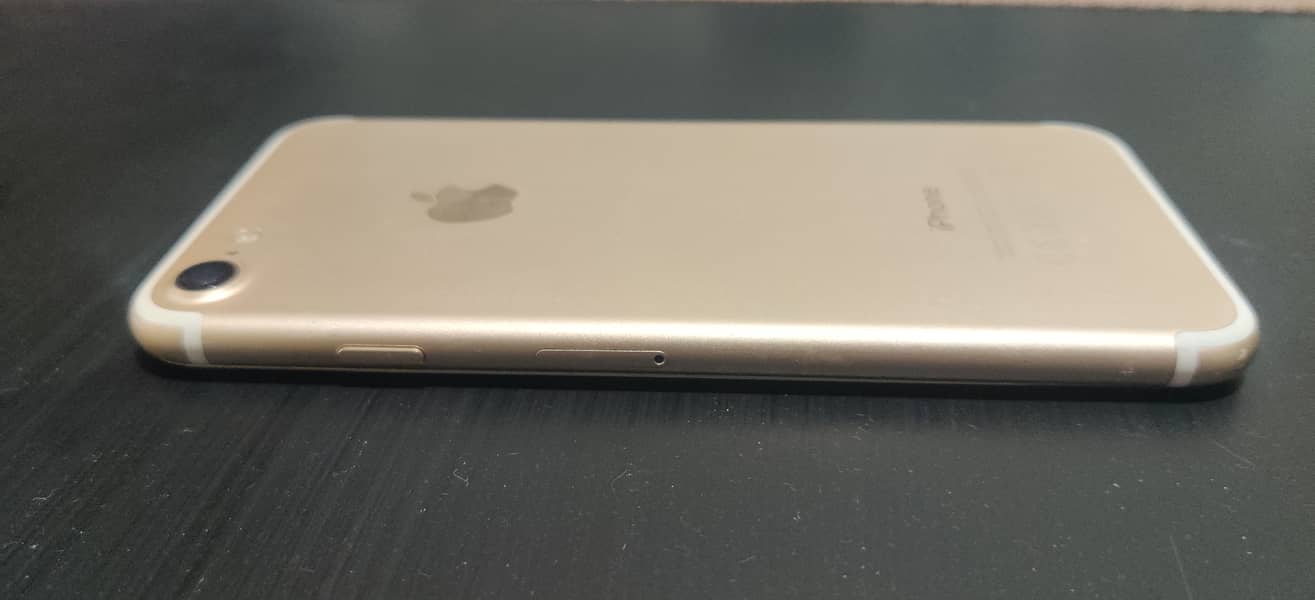 Apple iPhone 7 6