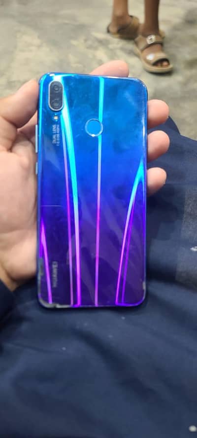 Huawei Nova 3i