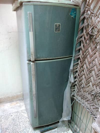 032dawlance fridge