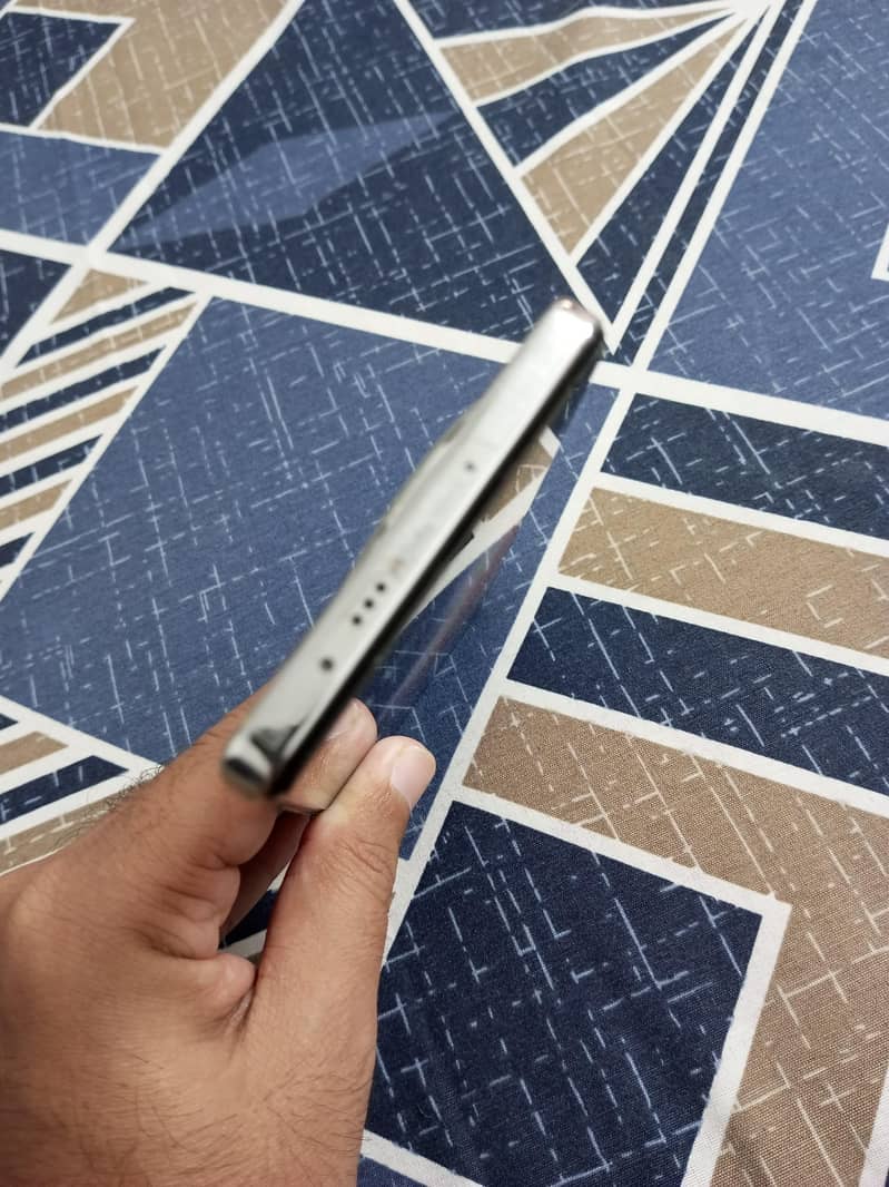 Tecno camon 30 3