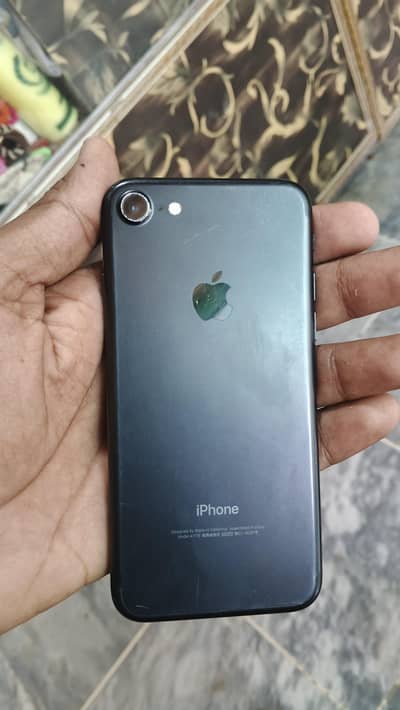 Apple iPhone 7