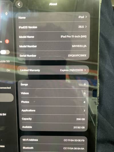 iPad Pro m4 11inch 256 gb 92 health 214cycle with box and cable