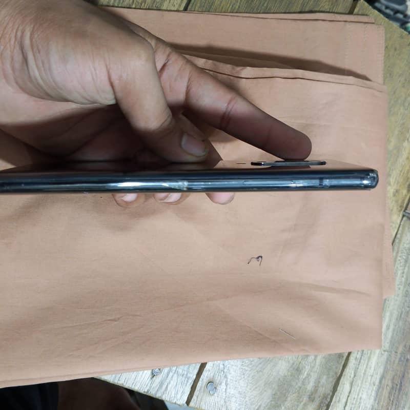 One Plus 7 Pro 4