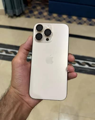 Apple iPhone 16 Pro Max