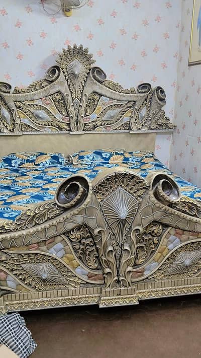 bedroom bed set