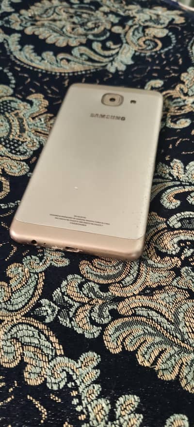 Samsung Mobile J7 Max Exchange possible