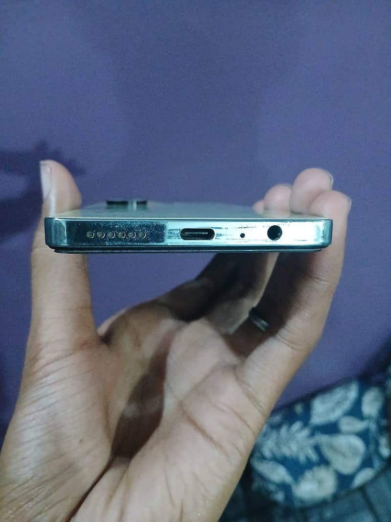 Tecno CAMON 20 0