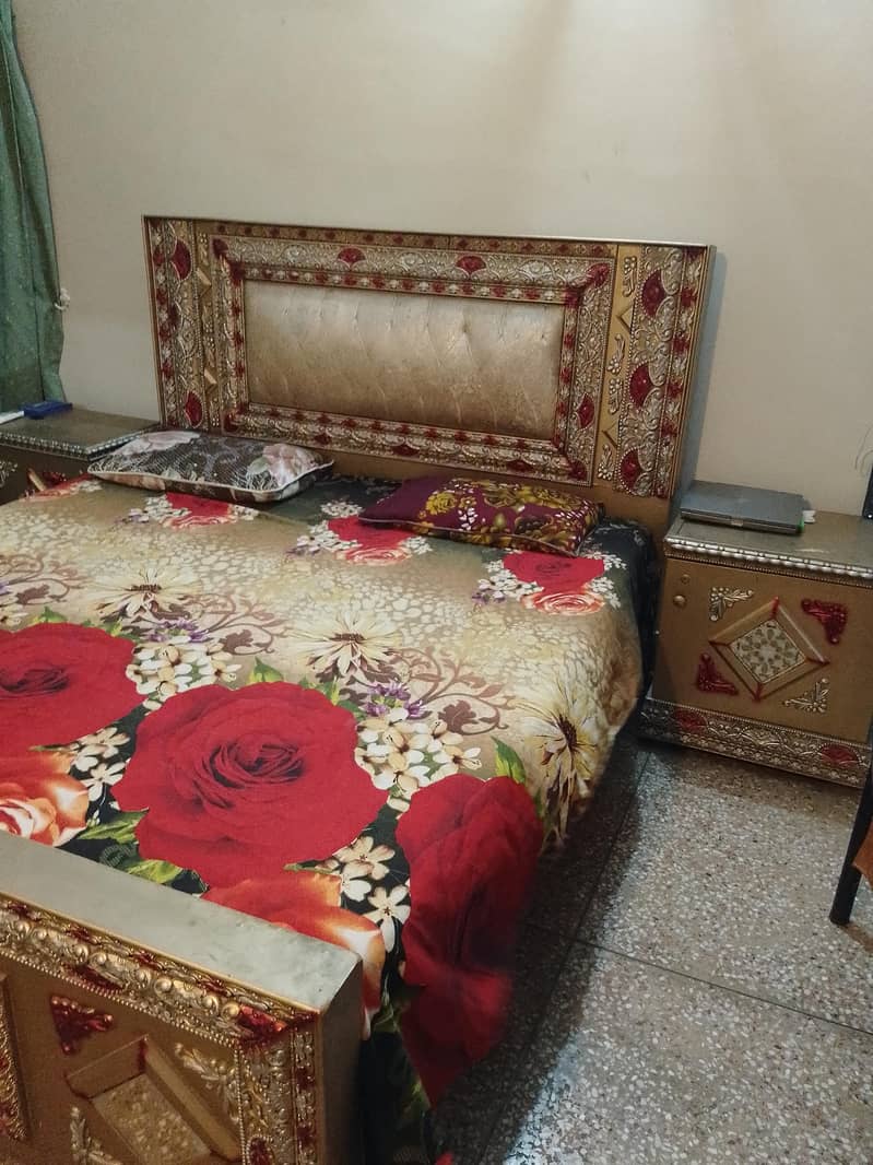 Double bed side tables dressing 1