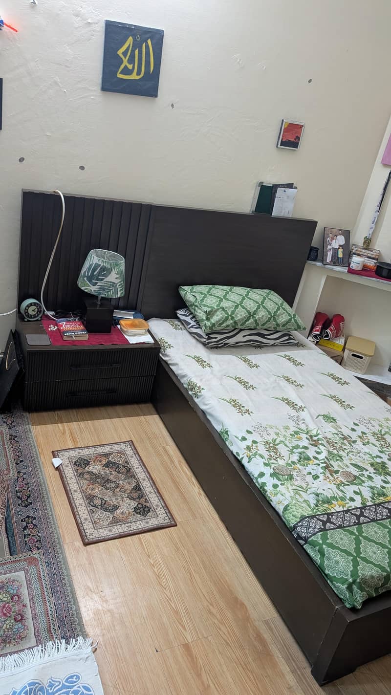 single  bed with side table 1