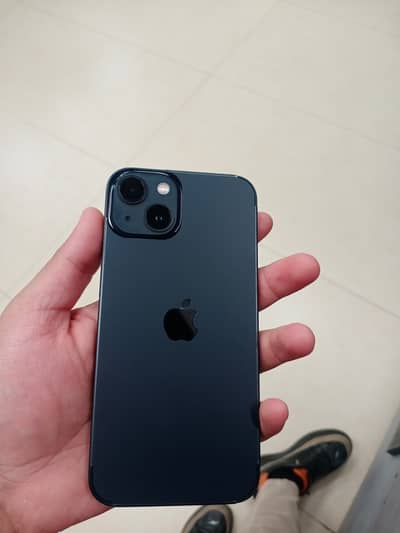 Apple iPhone 13