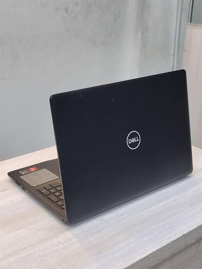 Dell Inspiron 15 3000 | Ryzen 3 2300U | 8GB RAM | 128GB SSD