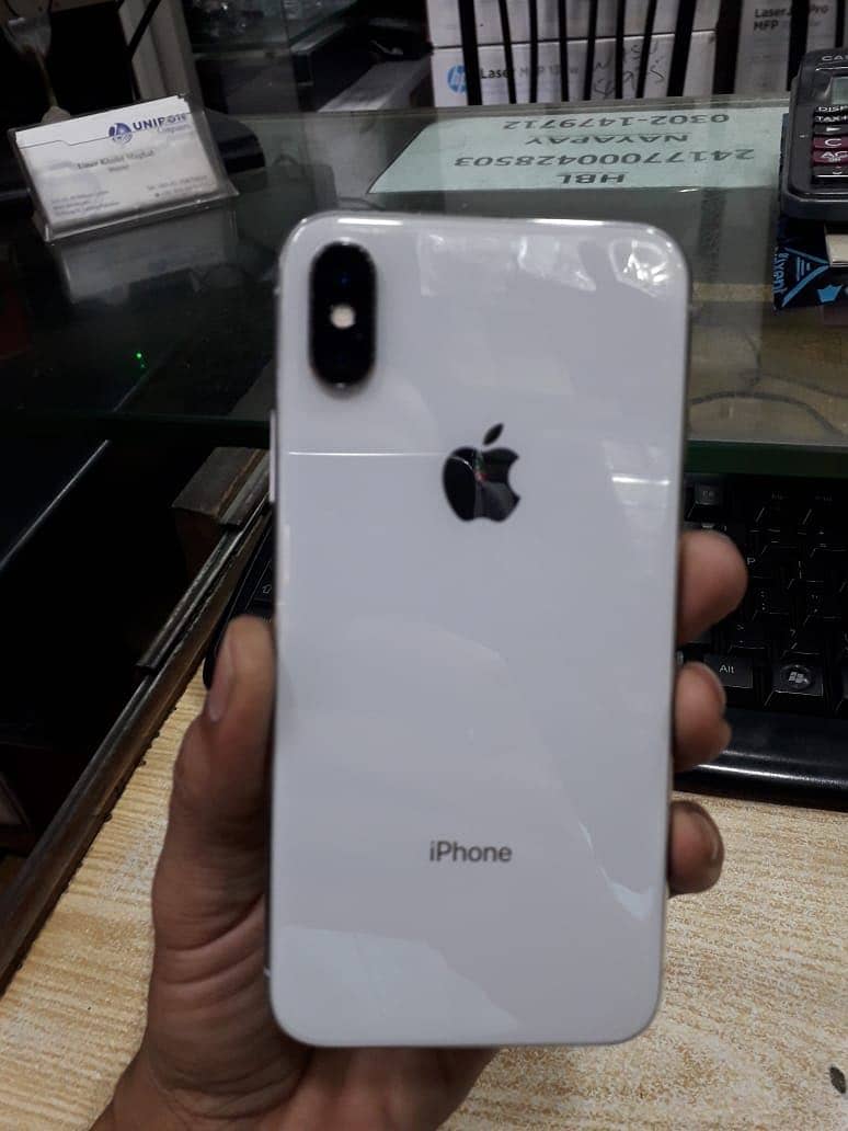 Apple iPhone X 0