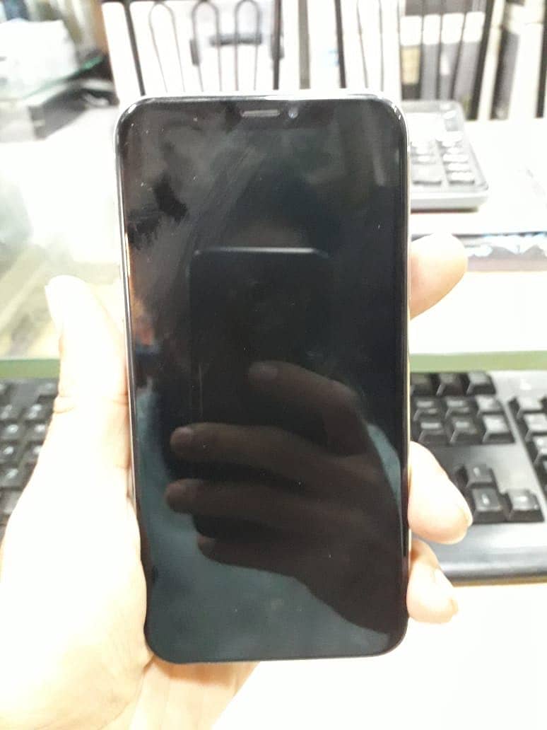 Apple iPhone X 2