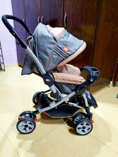 Stroller/Pram (Bright Starts) New imported Saudia. . .