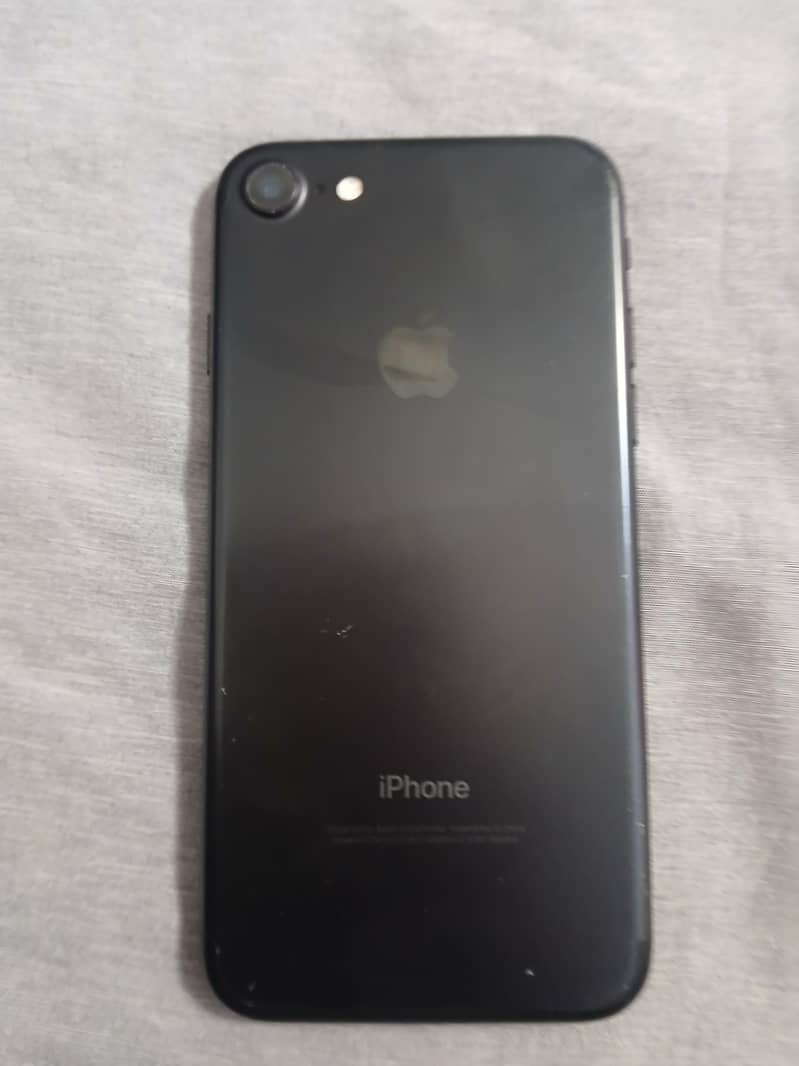 Apple iPhone 7 4