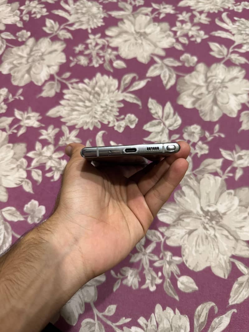 Samsung Mobile Note 10 Plus 3