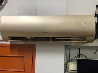 Gree 1.5 Ton Inverter Ac (Heat and cool) Smart wi-fi 10/10 original