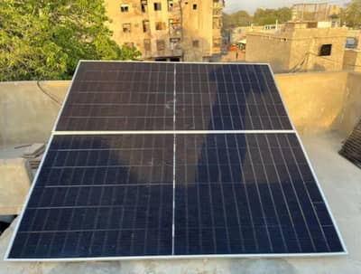 585 Watts Solar Panels