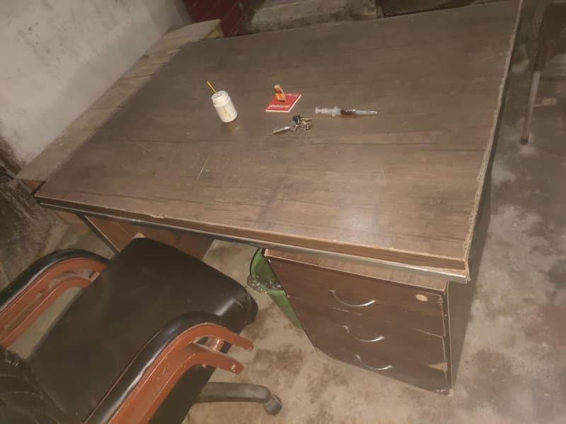 office table 0