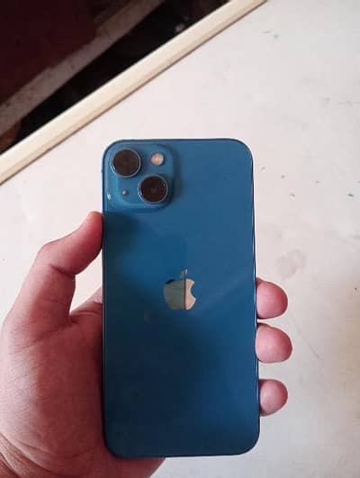 Apple iPhone 13