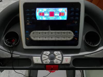 Aero 8 Treadmill Model 343A   Excellent Condition