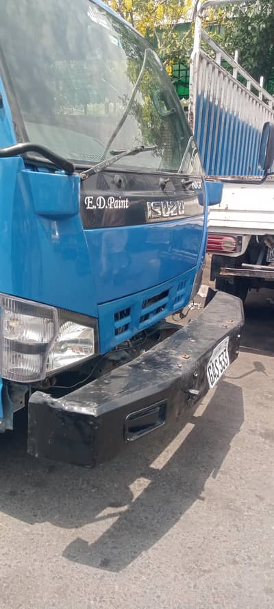 isuzu NKR